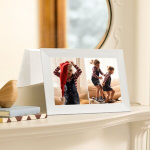 Aura Frames: Digital Picture Frame